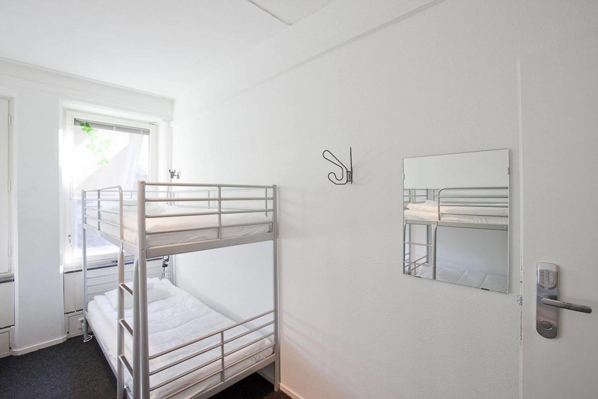 Acco Hostel Stockholm Exterior photo